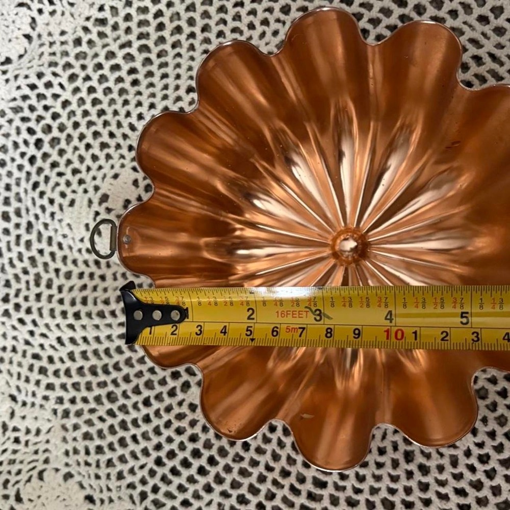 Vintage Copper Mold - Picture 5 of 5